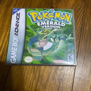 Pokémon emerald custom aftermarket case and game